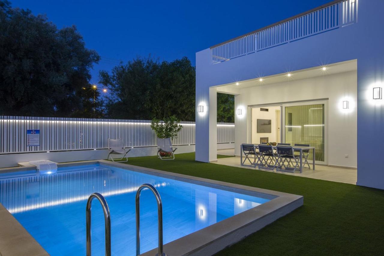 The Quad Luxury Villas ลิเกีย ภายนอก รูปภาพ